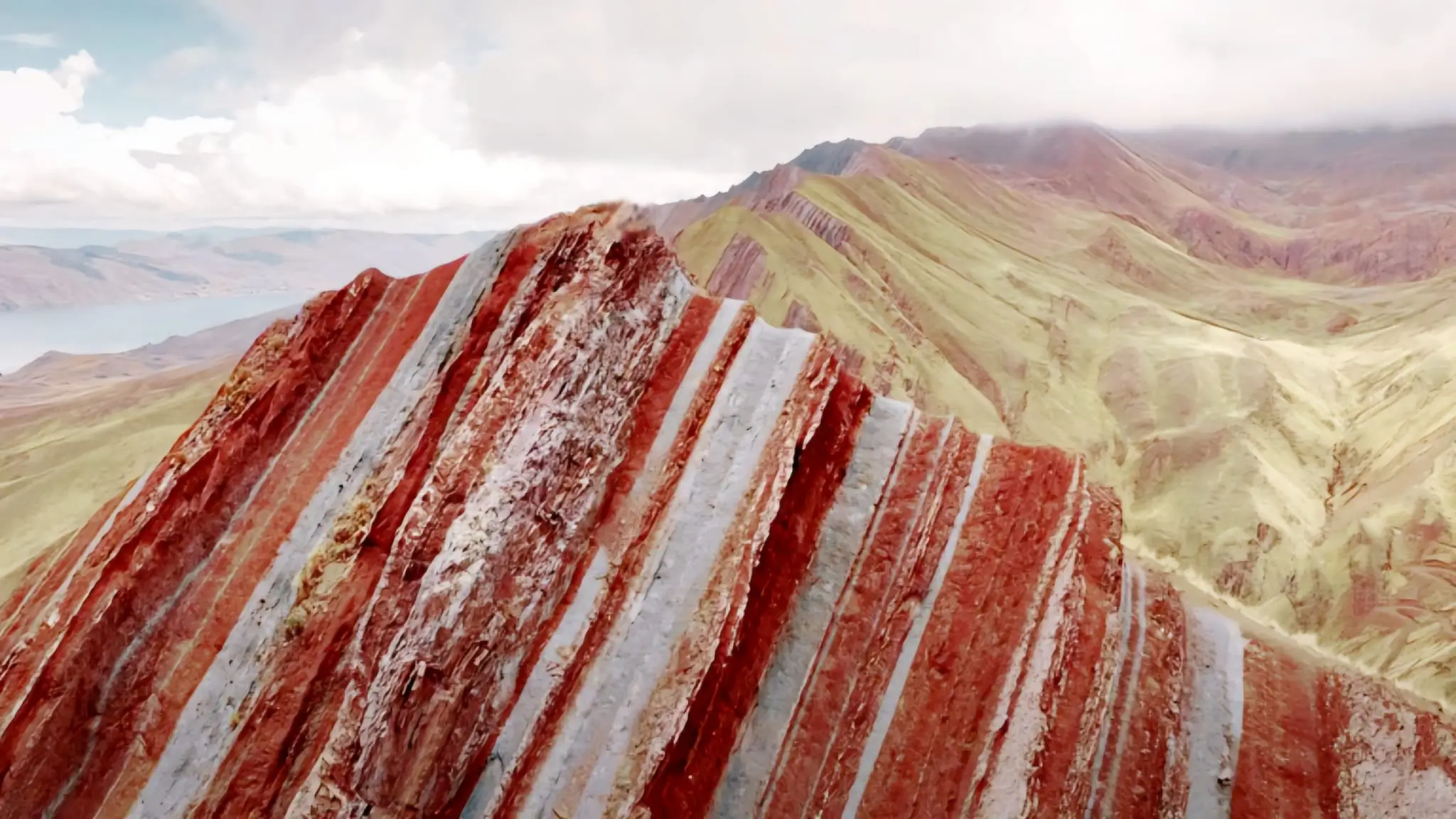 Montanha Arco-Íris Pallay Punchu