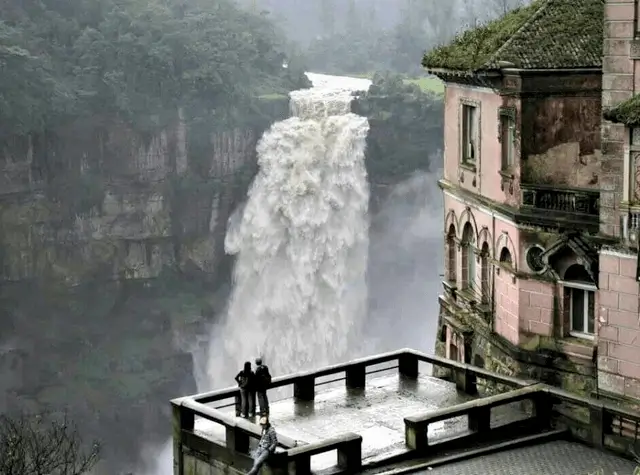 Cachoeiras Tequendamita + El Peñol + Tour Guatape saindo de Medellín